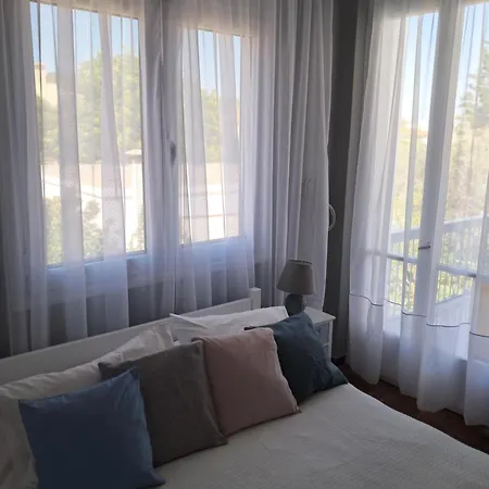 Adriani Apts *