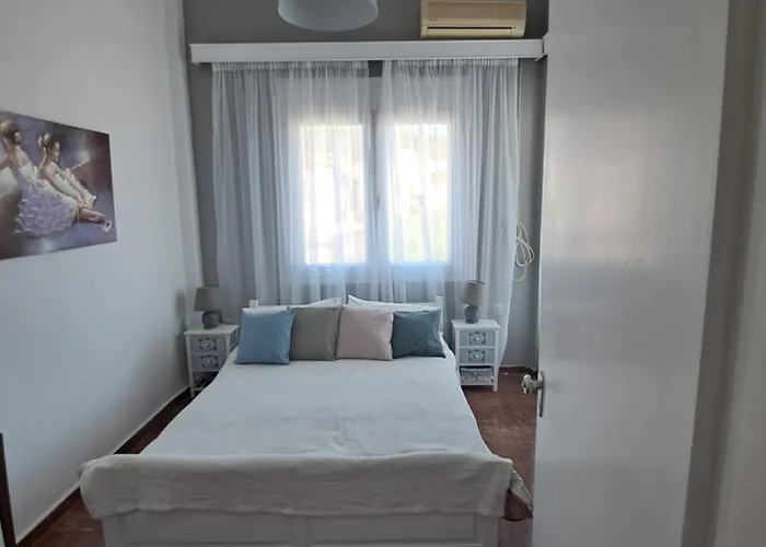 Adriani Apts Lejlighed